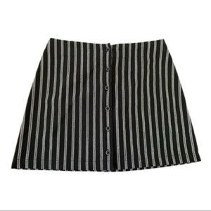Ivy & Main Black White Vertical Stripe Button Front Mini Skirt Size S Retro Chic